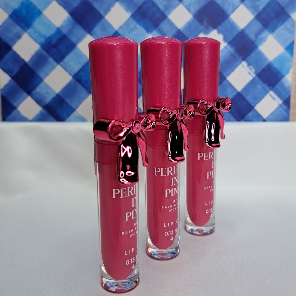BATH & BODY WORKS 'PERFECT IN PINK'  LIP OIL 3-PIECE GIFT SET LIMITED-EDITION - Picture 3 of 14